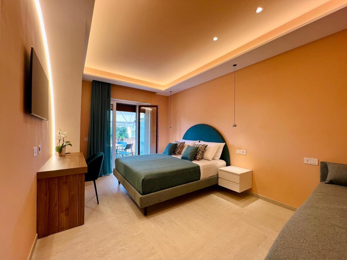 Yourhome - Lucrezia Pensión *
